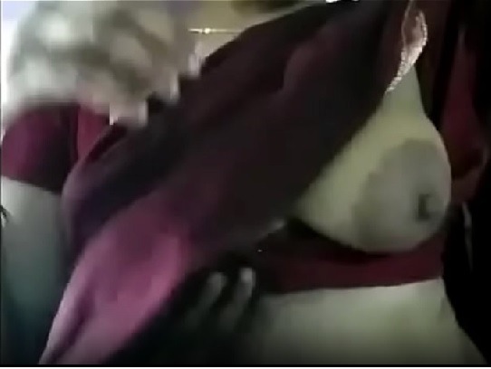 Bhojpuri Aunty Nipple Showing Sex Scandal Leak