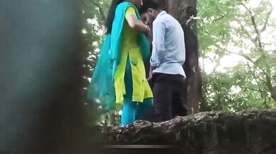 Desi Lover Jungle Me Caught Hard Chudai MMS