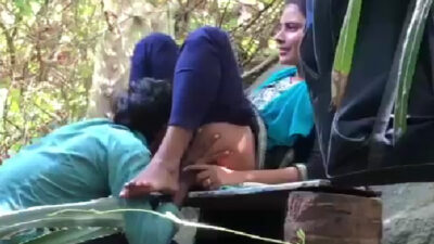 bhojpuri bf – Eco Park Me gf ke sath mast chudai