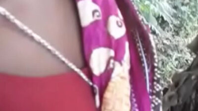 Lund chuse ke baad bhabhi khet mein chodwa leli