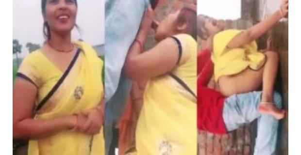 Hot Village Bhabhi Yellow Saree Rooftop Fuck