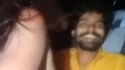 gaaon ke ladka sab milke randi ke bur chodat baaran 